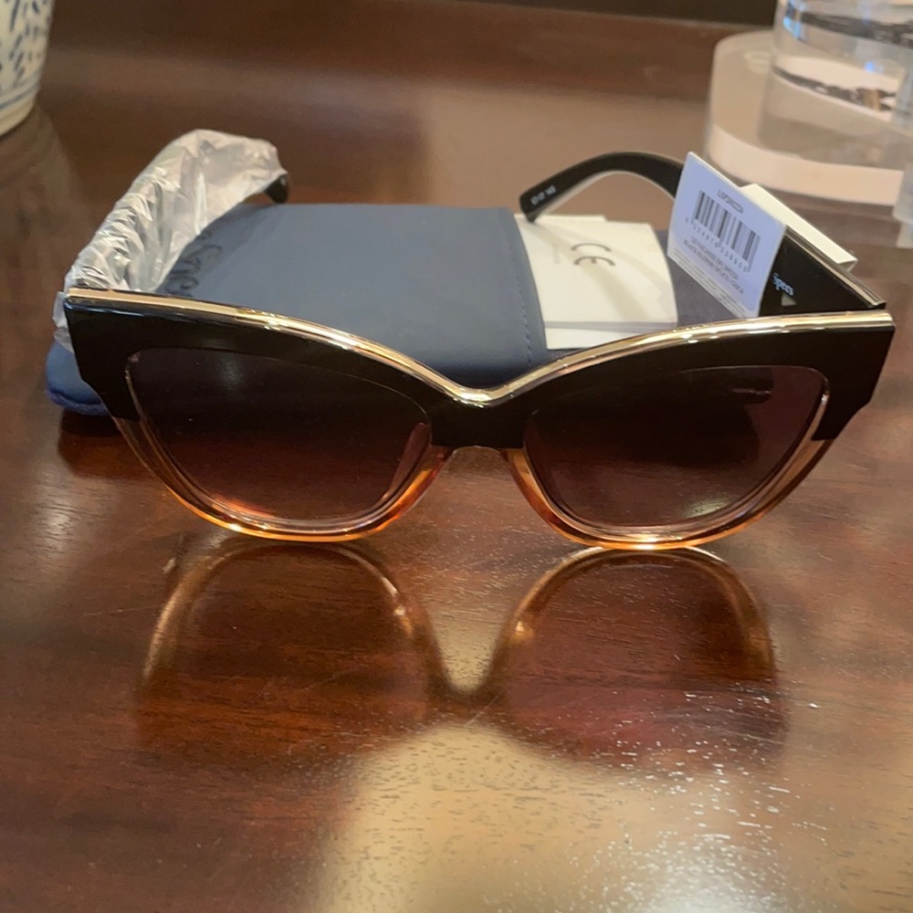 Brand new le specs